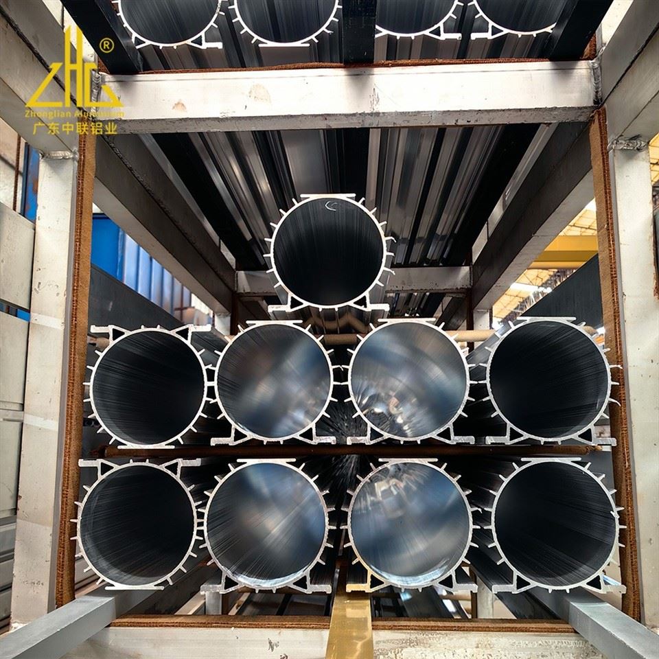 Custom Aluminum Profile Factory-4